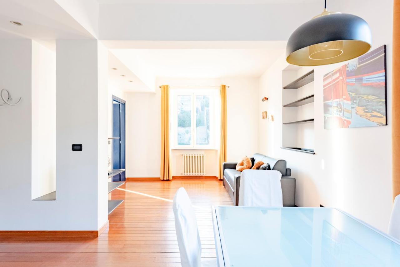 ジェノヴァJoivy Modern Flat Next To The Seaアパートメント エクステリア 写真