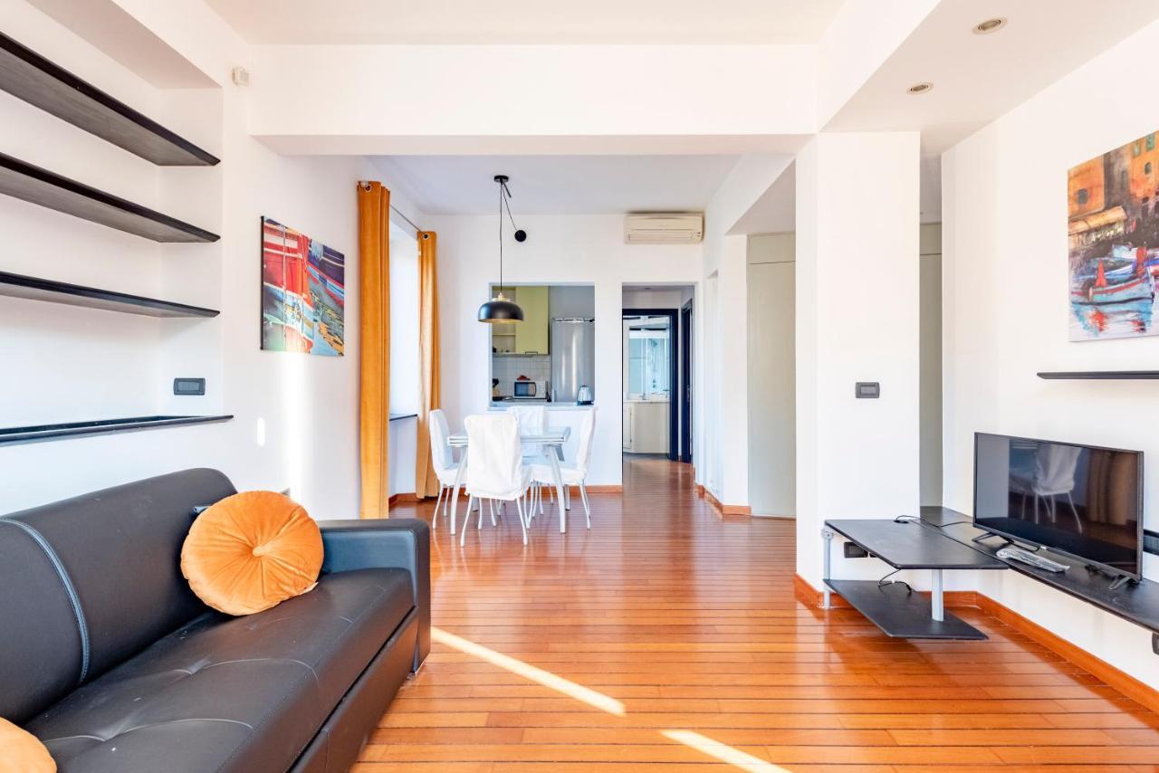 ジェノヴァJoivy Modern Flat Next To The Seaアパートメント エクステリア 写真