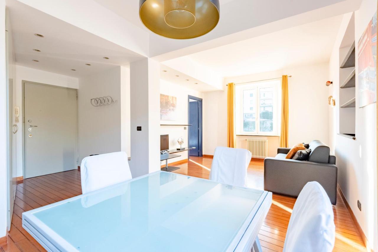 ジェノヴァJoivy Modern Flat Next To The Seaアパートメント エクステリア 写真