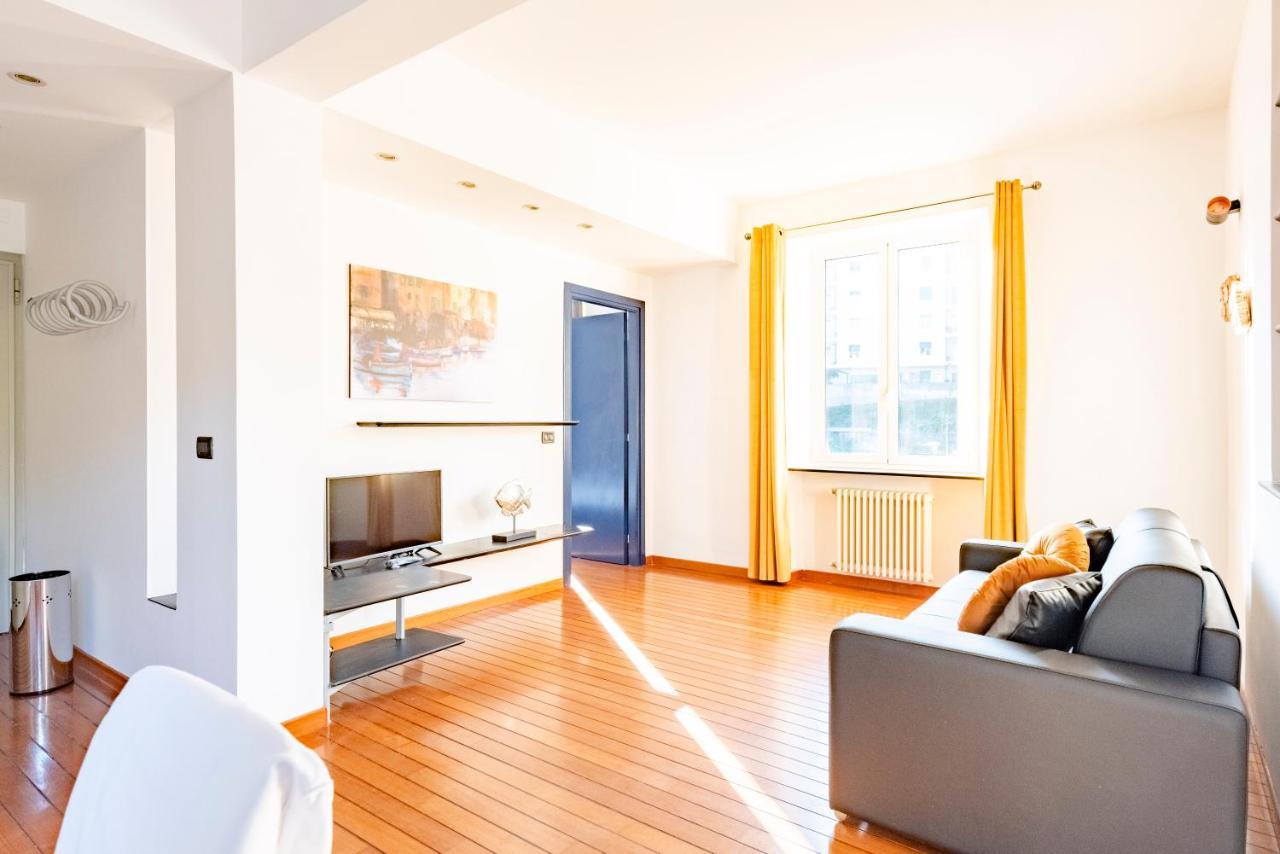 ジェノヴァJoivy Modern Flat Next To The Seaアパートメント エクステリア 写真