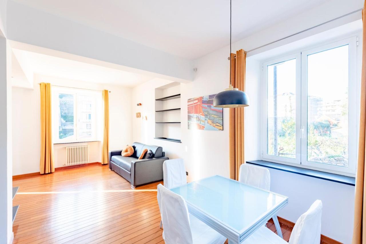 ジェノヴァJoivy Modern Flat Next To The Seaアパートメント エクステリア 写真
