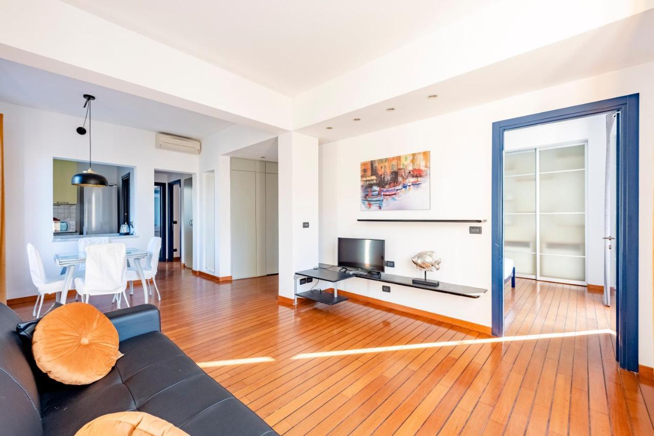 ジェノヴァJoivy Modern Flat Next To The Seaアパートメント エクステリア 写真