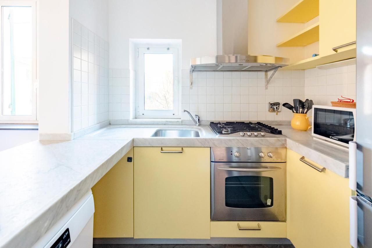 ジェノヴァJoivy Modern Flat Next To The Seaアパートメント エクステリア 写真
